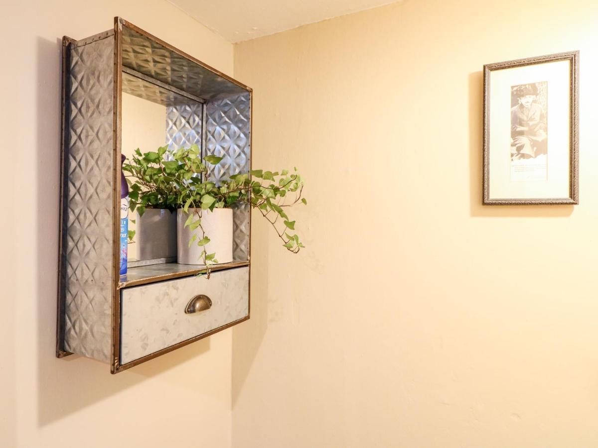 Bluebell Cottage Rugeley Ngoại thất bức ảnh